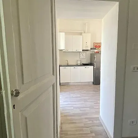 La Finestra Di Ovidio Apartament
